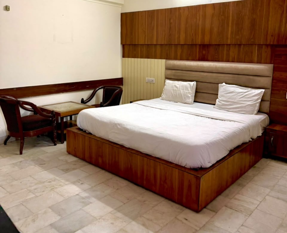 room1